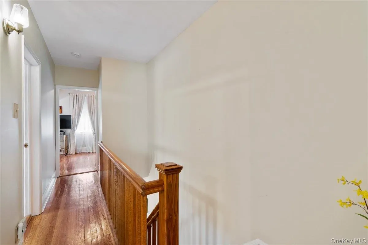 6928 Woodhaven Boulevard, New York, NY, 3 Bedrooms Bedrooms, 8 Rooms Rooms,1 BathroomBathrooms,Residential,For Rent,Woodhaven,0,1000376 6928 Woodhaven Boulevard, New York, NY, 3 Bedrooms Bedrooms, 8 Rooms Rooms,1 BathroomBathrooms,Residential,For Rent,Woodhaven,0,1000376