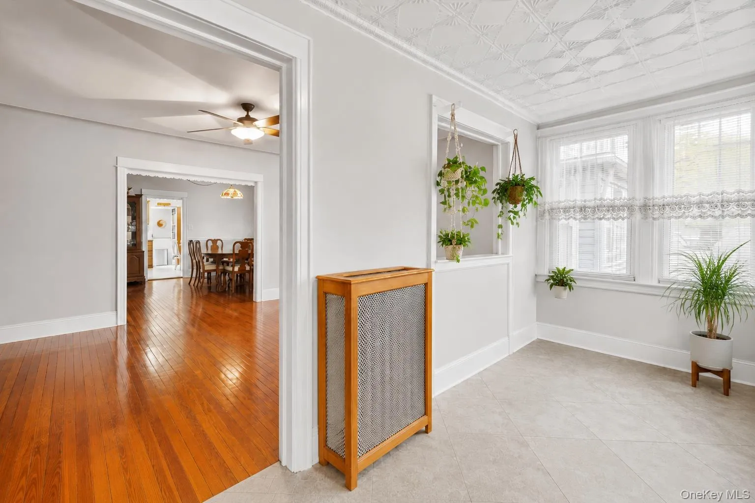 6928 Woodhaven Boulevard, New York, NY, 3 Bedrooms Bedrooms, 8 Rooms Rooms,1 BathroomBathrooms,Residential,For Rent,Woodhaven,0,1000376 6928 Woodhaven Boulevard, New York, NY, 3 Bedrooms Bedrooms, 8 Rooms Rooms,1 BathroomBathrooms,Residential,For Rent,Woodhaven,0,1000376