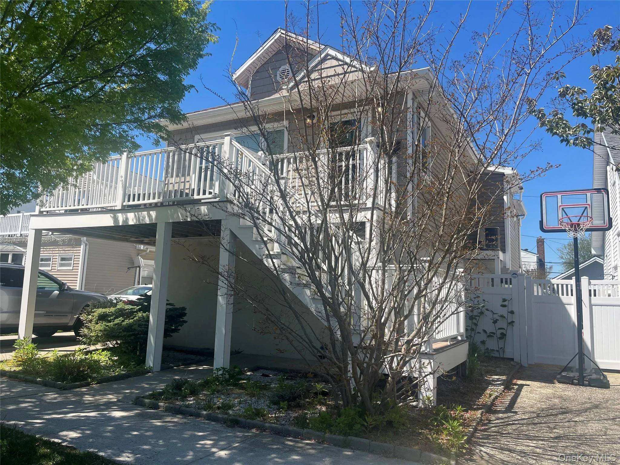 439 Market, Long Beach, NY, 3 Bedrooms Bedrooms, 7 Rooms Rooms,2 BathroomsBathrooms,Residential Lease,For Rent,Market,0,1000380 439 Market, Long Beach, NY, 3 Bedrooms Bedrooms, 7 Rooms Rooms,2 BathroomsBathrooms,Residential Lease,For Rent,Market,0,1000380