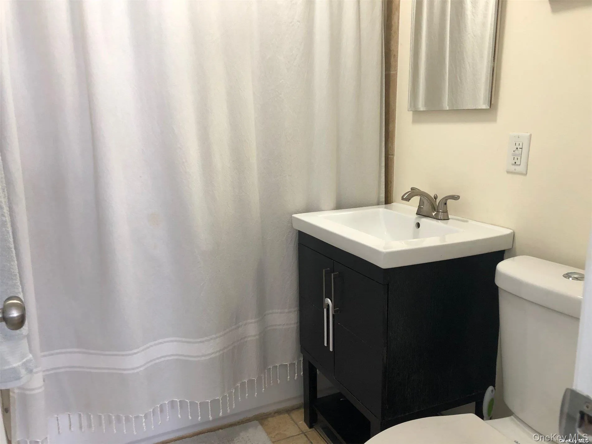 439 Market, Long Beach, NY, 3 Bedrooms Bedrooms, 7 Rooms Rooms,2 BathroomsBathrooms,Residential Lease,For Rent,Market,0,1000380 439 Market, Long Beach, NY, 3 Bedrooms Bedrooms, 7 Rooms Rooms,2 BathroomsBathrooms,Residential Lease,For Rent,Market,0,1000380