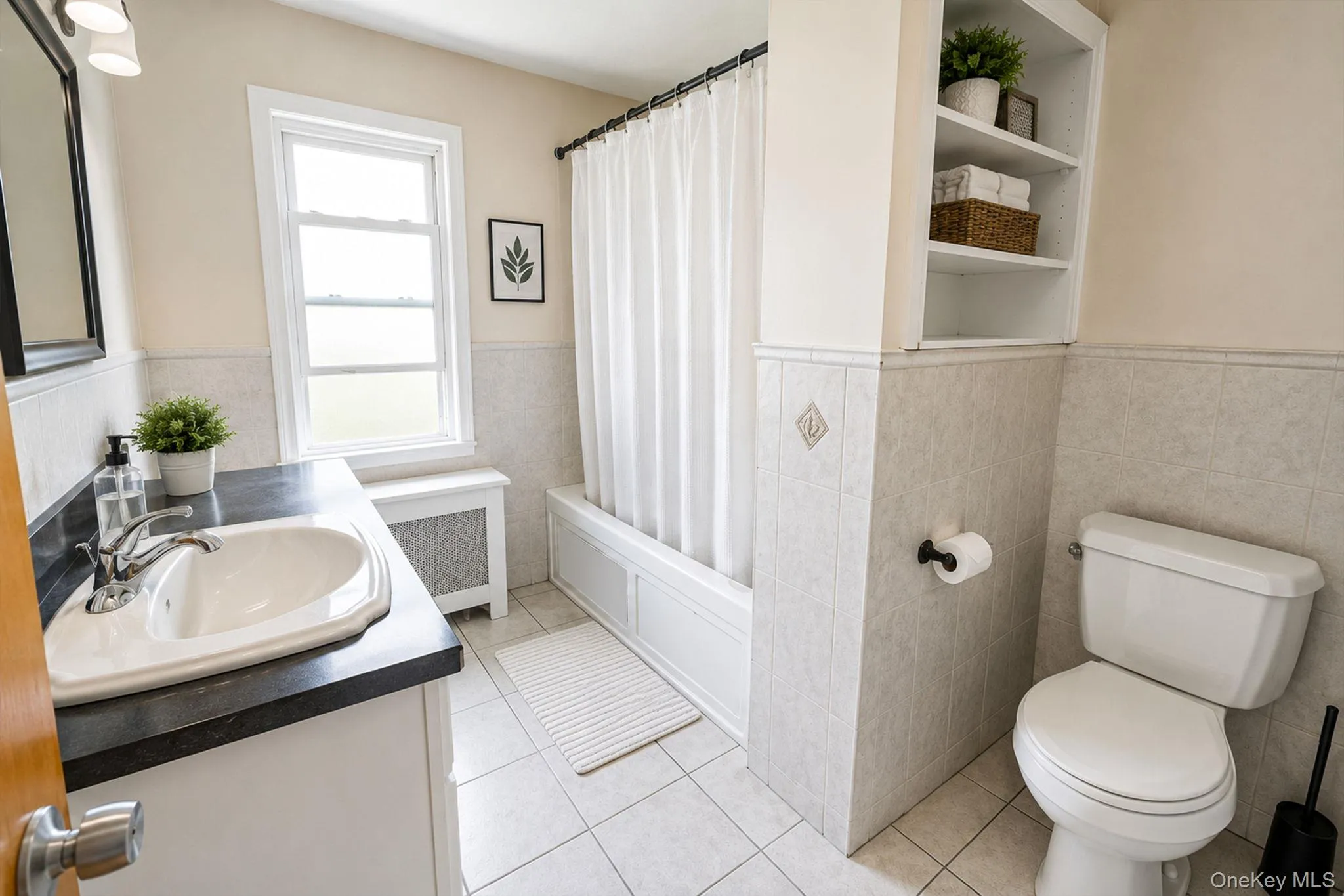 Second Floor Bathroom Second Floor Bathroom