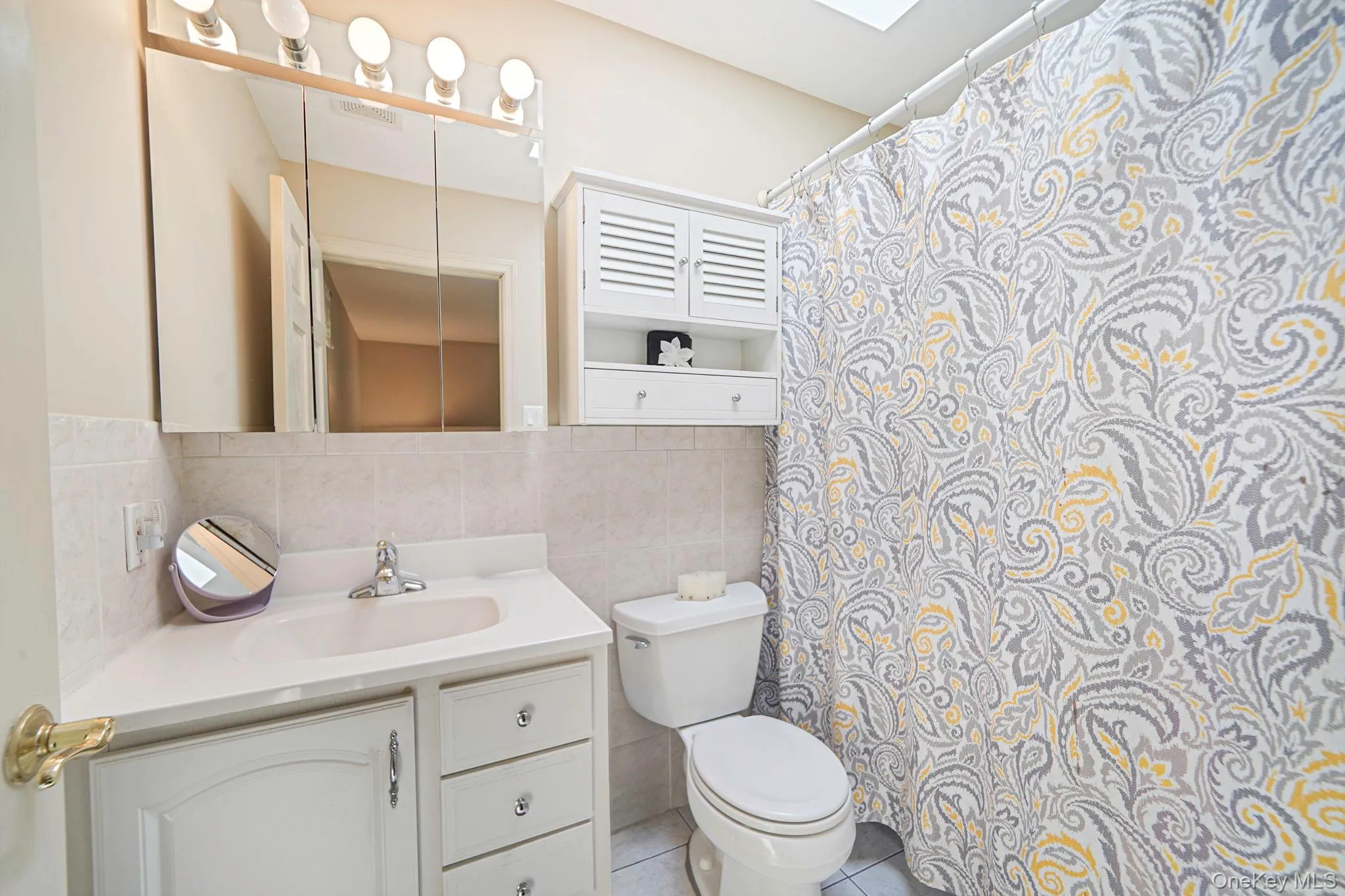 15 Peters Lane, Brookhaven, NY, 4 Bedrooms Bedrooms, 9 Rooms Rooms,2 BathroomsBathrooms,Residential,For Rent,Peters,0,1000382 15 Peters Lane, Brookhaven, NY, 4 Bedrooms Bedrooms, 9 Rooms Rooms,2 BathroomsBathrooms,Residential,For Rent,Peters,0,1000382