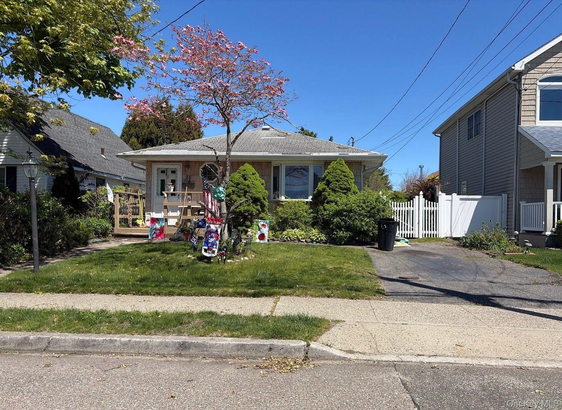 15 Jackson Avenue, Babylon, NY, 3 Bedrooms Bedrooms, 6 Rooms Rooms,1 BathroomBathrooms,Residential Sale,For Rent,Jackson,0,1000383 15 Jackson Avenue, Babylon, NY, 3 Bedrooms Bedrooms, 6 Rooms Rooms,1 BathroomBathrooms,Residential Sale,For Rent,Jackson,0,1000383
