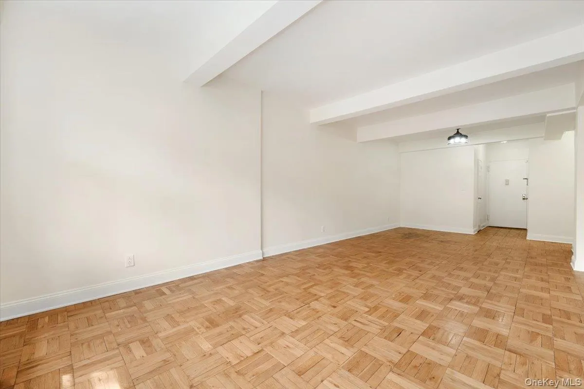 2 Sadore Lane, Yonkers, NY, 2 Bedrooms Bedrooms, 4 Rooms Rooms,1 BathroomBathrooms,Residential,For Rent,Sadore,0,1000386 2 Sadore Lane, Yonkers, NY, 2 Bedrooms Bedrooms, 4 Rooms Rooms,1 BathroomBathrooms,Residential,For Rent,Sadore,0,1000386