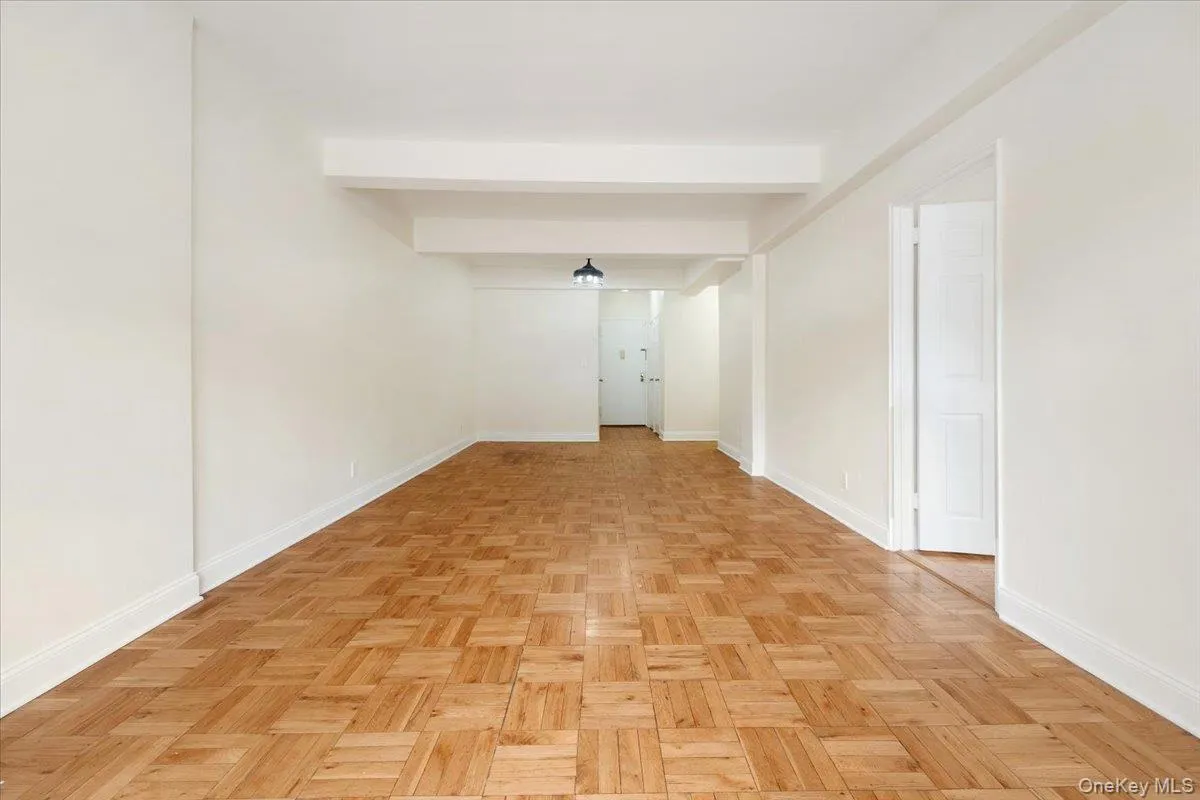 2 Sadore Lane, Yonkers, NY, 2 Bedrooms Bedrooms, 4 Rooms Rooms,1 BathroomBathrooms,Residential,For Rent,Sadore,0,1000386 2 Sadore Lane, Yonkers, NY, 2 Bedrooms Bedrooms, 4 Rooms Rooms,1 BathroomBathrooms,Residential,For Rent,Sadore,0,1000386