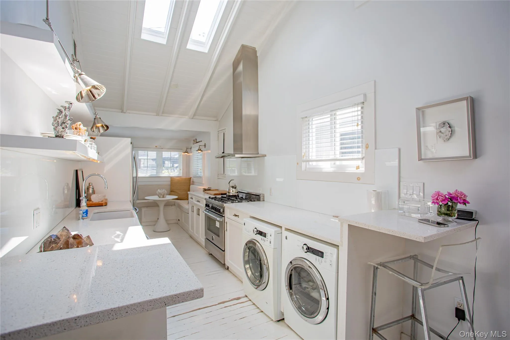 16 June Walk, Long Beach, NY, 3 Bedrooms Bedrooms, 6 Rooms Rooms,1 BathroomBathrooms,Residential Lease,For Rent,June,0,1000387 16 June Walk, Long Beach, NY, 3 Bedrooms Bedrooms, 6 Rooms Rooms,1 BathroomBathrooms,Residential Lease,For Rent,June,0,1000387