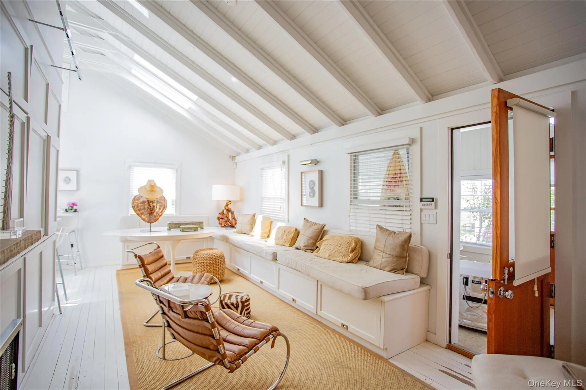 16 June Walk, Long Beach, NY, 3 Bedrooms Bedrooms, 6 Rooms Rooms,1 BathroomBathrooms,Residential Lease,For Rent,June,0,1000387 16 June Walk, Long Beach, NY, 3 Bedrooms Bedrooms, 6 Rooms Rooms,1 BathroomBathrooms,Residential Lease,For Rent,June,0,1000387
