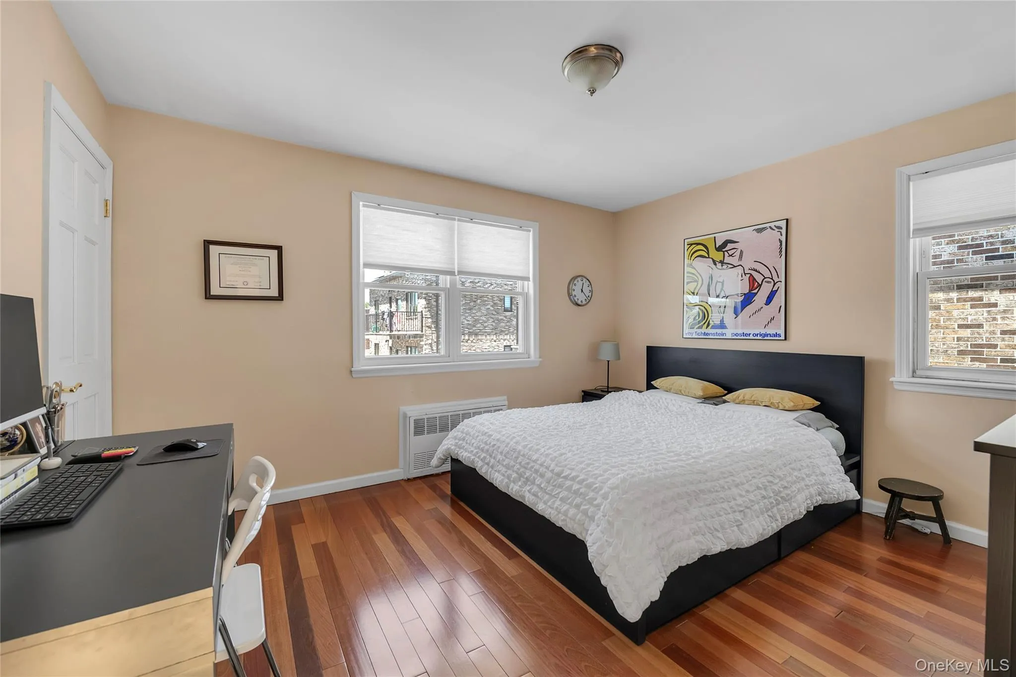 Large Bedroom#3 on the 2nd floor Large Bedroom#3 on the 2nd floor