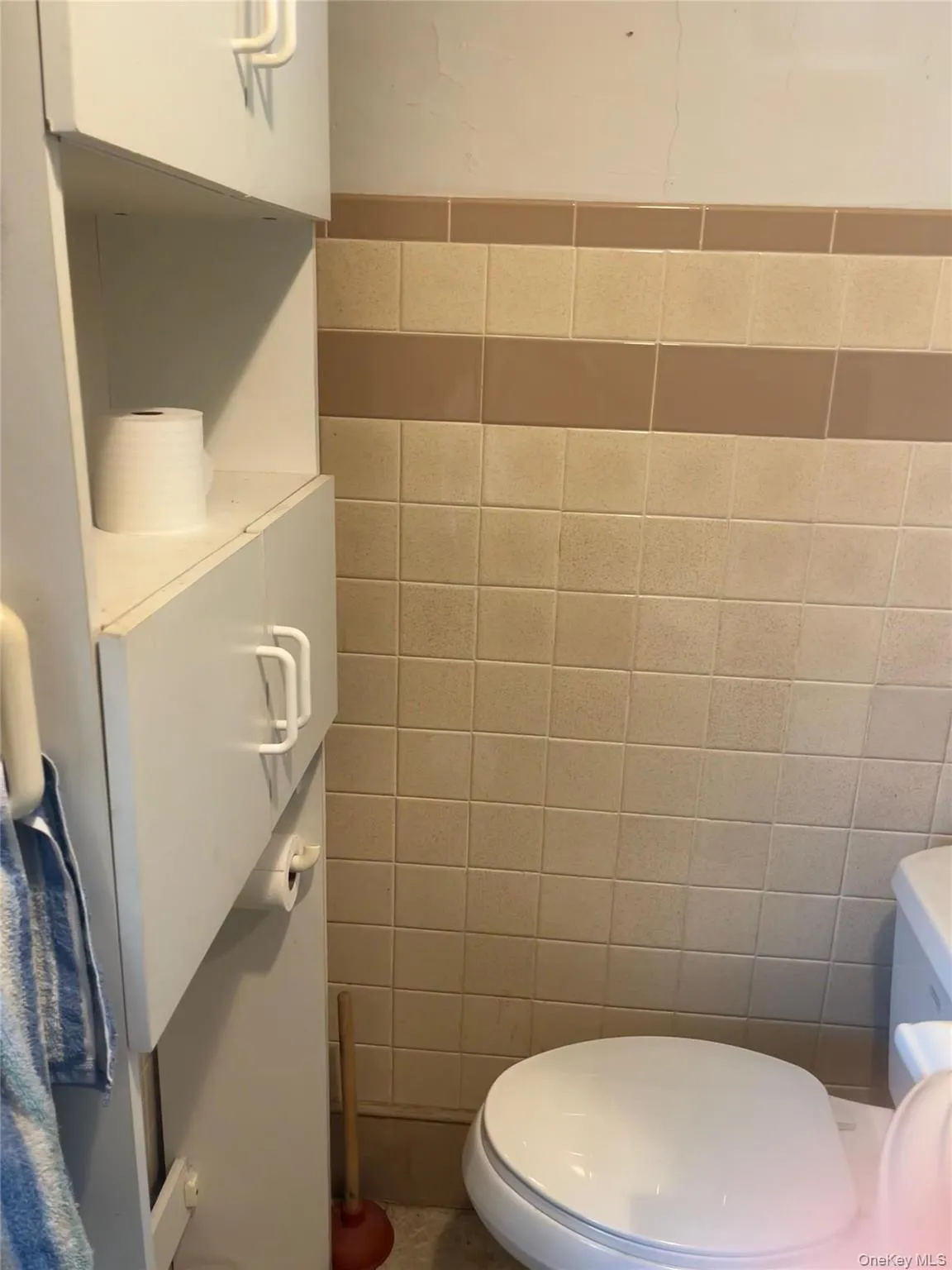 2812 State Route 208, Montgomery, NY, 3 Bedrooms Bedrooms, 7 Rooms Rooms,1 BathroomBathrooms,Residential,For Rent,State Route 208,0,1000392 2812 State Route 208, Montgomery, NY, 3 Bedrooms Bedrooms, 7 Rooms Rooms,1 BathroomBathrooms,Residential,For Rent,State Route 208,0,1000392