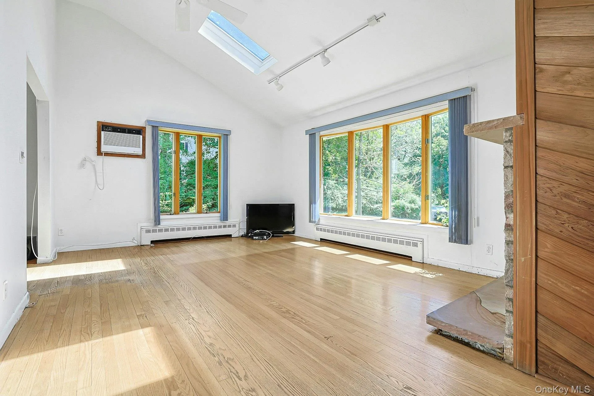 24 Virginia Lane, Mount Pleasant, NY, 3 Bedrooms Bedrooms, 6 Rooms Rooms,1 BathroomBathrooms,Residential,For Rent,Virginia,0,1000393 24 Virginia Lane, Mount Pleasant, NY, 3 Bedrooms Bedrooms, 6 Rooms Rooms,1 BathroomBathrooms,Residential,For Rent,Virginia,0,1000393