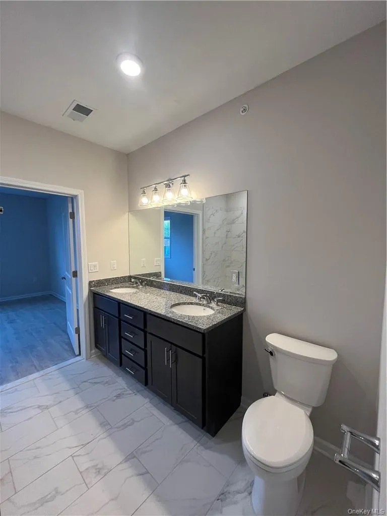 Tower Ridge Grande Bathroom Tower Ridge Grande Bathroom