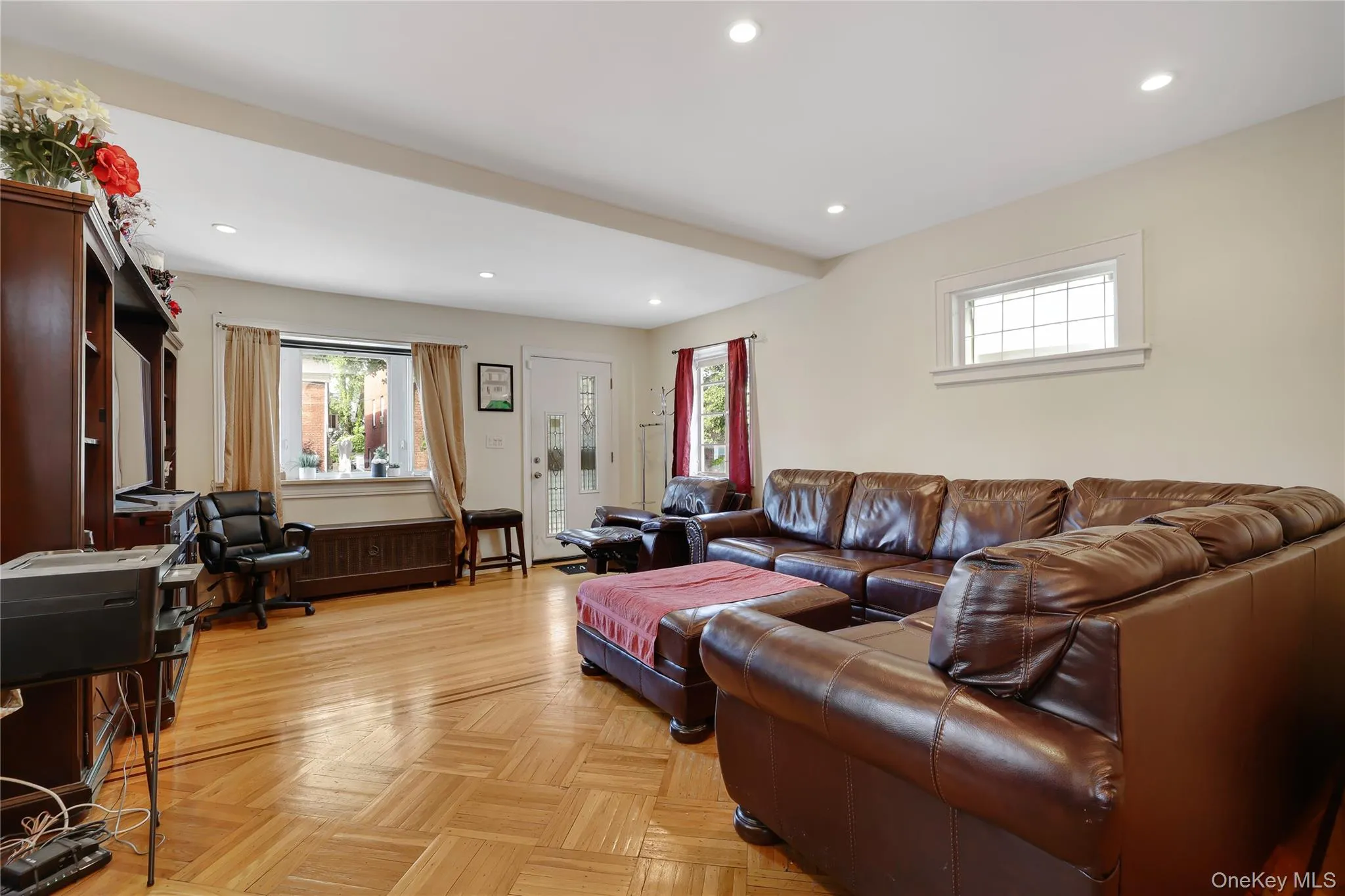 225-25 106th Avenue, New York, NY, 3 Bedrooms Bedrooms, 8 Rooms Rooms,1 BathroomBathrooms,Residential,For Rent,106th,0,1000397 225-25 106th Avenue, New York, NY, 3 Bedrooms Bedrooms, 8 Rooms Rooms,1 BathroomBathrooms,Residential,For Rent,106th,0,1000397