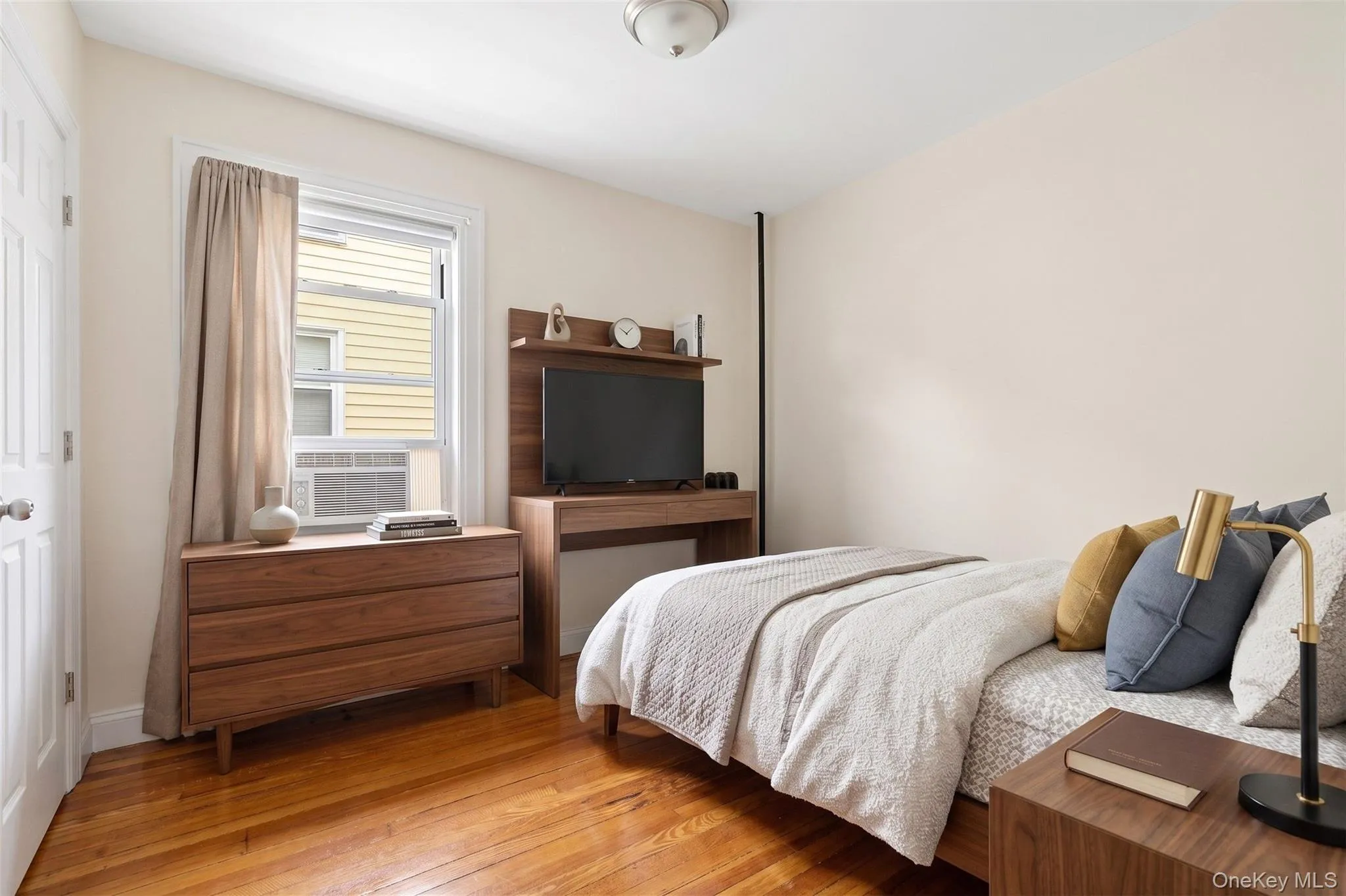 225-25 106th Avenue, New York, NY, 3 Bedrooms Bedrooms, 8 Rooms Rooms,1 BathroomBathrooms,Residential,For Rent,106th,0,1000397 225-25 106th Avenue, New York, NY, 3 Bedrooms Bedrooms, 8 Rooms Rooms,1 BathroomBathrooms,Residential,For Rent,106th,0,1000397