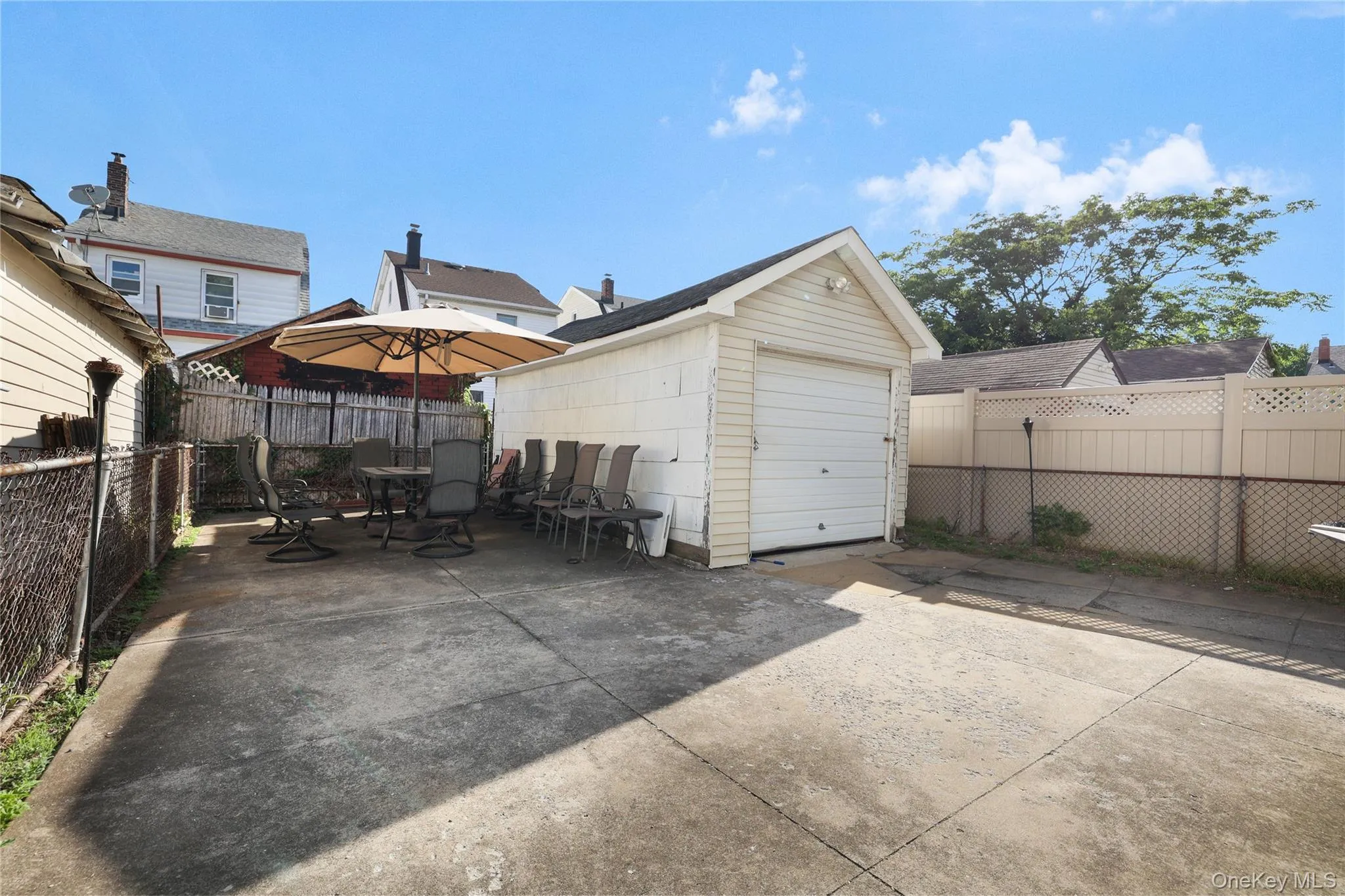 225-25 106th Avenue, New York, NY, 3 Bedrooms Bedrooms, 8 Rooms Rooms,1 BathroomBathrooms,Residential,For Rent,106th,0,1000397 225-25 106th Avenue, New York, NY, 3 Bedrooms Bedrooms, 8 Rooms Rooms,1 BathroomBathrooms,Residential,For Rent,106th,0,1000397