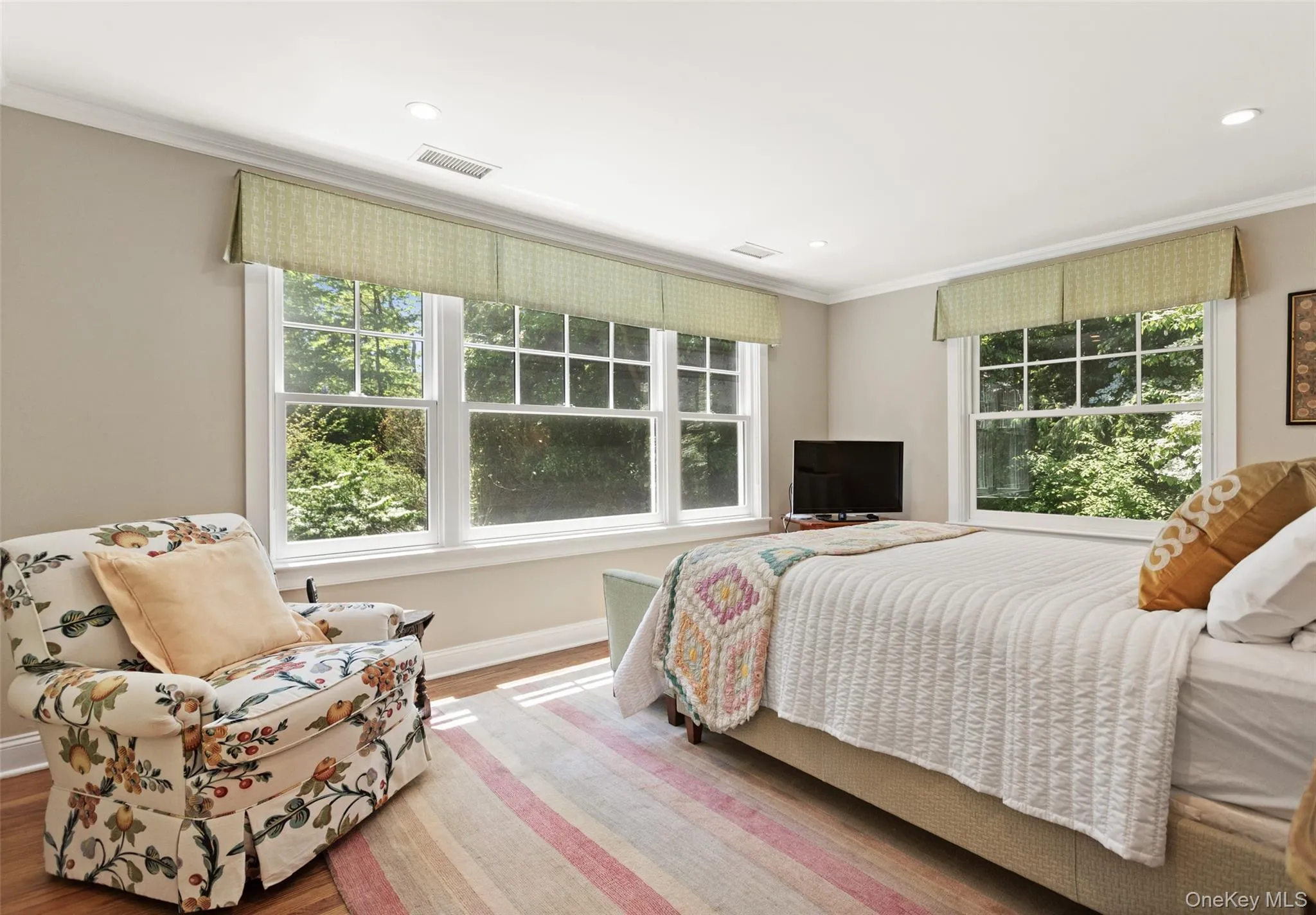 9 South Road, Bedford, NY, 4 Bedrooms Bedrooms, 9 Rooms Rooms,4 BathroomsBathrooms,Residential,For Rent,South,0,1000399 9 South Road, Bedford, NY, 4 Bedrooms Bedrooms, 9 Rooms Rooms,4 BathroomsBathrooms,Residential,For Rent,South,0,1000399