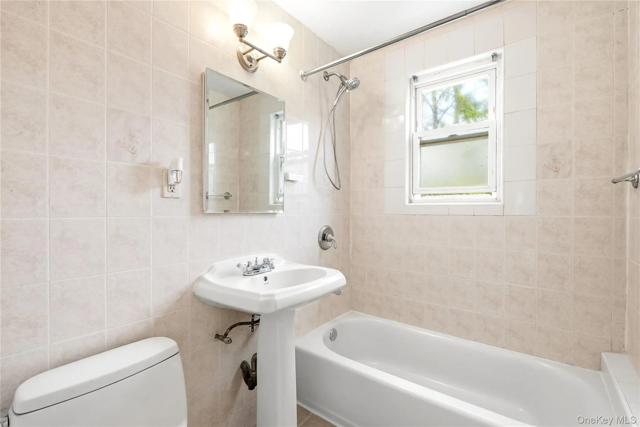 67-99 Exeter Street, New York, NY, 3 Bedrooms Bedrooms, 9 Rooms Rooms,2 BathroomsBathrooms,Residential Lease,For Rent,Exeter,0,1000412 67-99 Exeter Street, New York, NY, 3 Bedrooms Bedrooms, 9 Rooms Rooms,2 BathroomsBathrooms,Residential Lease,For Rent,Exeter,0,1000412