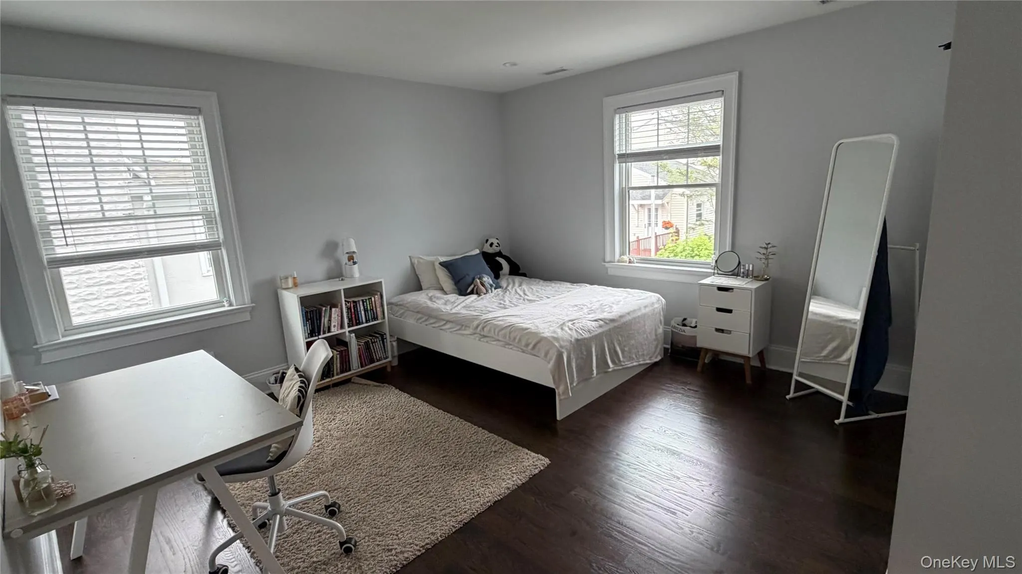 172 Lakeview Avenue, Harrison, NY, 5 Bedrooms Bedrooms, 12 Rooms Rooms,3 BathroomsBathrooms,Residential Lease,For Rent,Lakeview,0,1000417 172 Lakeview Avenue, Harrison, NY, 5 Bedrooms Bedrooms, 12 Rooms Rooms,3 BathroomsBathrooms,Residential Lease,For Rent,Lakeview,0,1000417