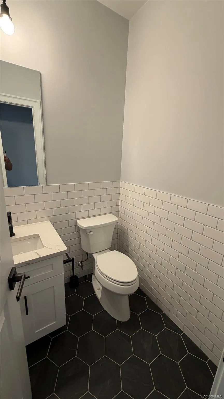 172 Lakeview Avenue, Harrison, NY, 5 Bedrooms Bedrooms, 12 Rooms Rooms,3 BathroomsBathrooms,Residential Lease,For Rent,Lakeview,0,1000417 172 Lakeview Avenue, Harrison, NY, 5 Bedrooms Bedrooms, 12 Rooms Rooms,3 BathroomsBathrooms,Residential Lease,For Rent,Lakeview,0,1000417