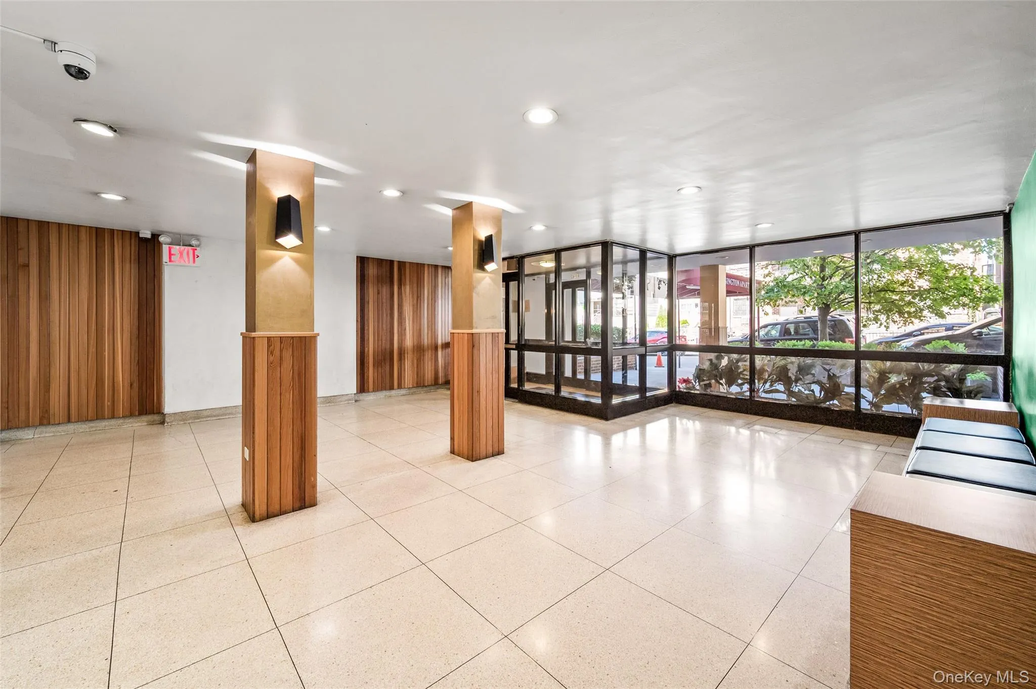 Lobby Lobby