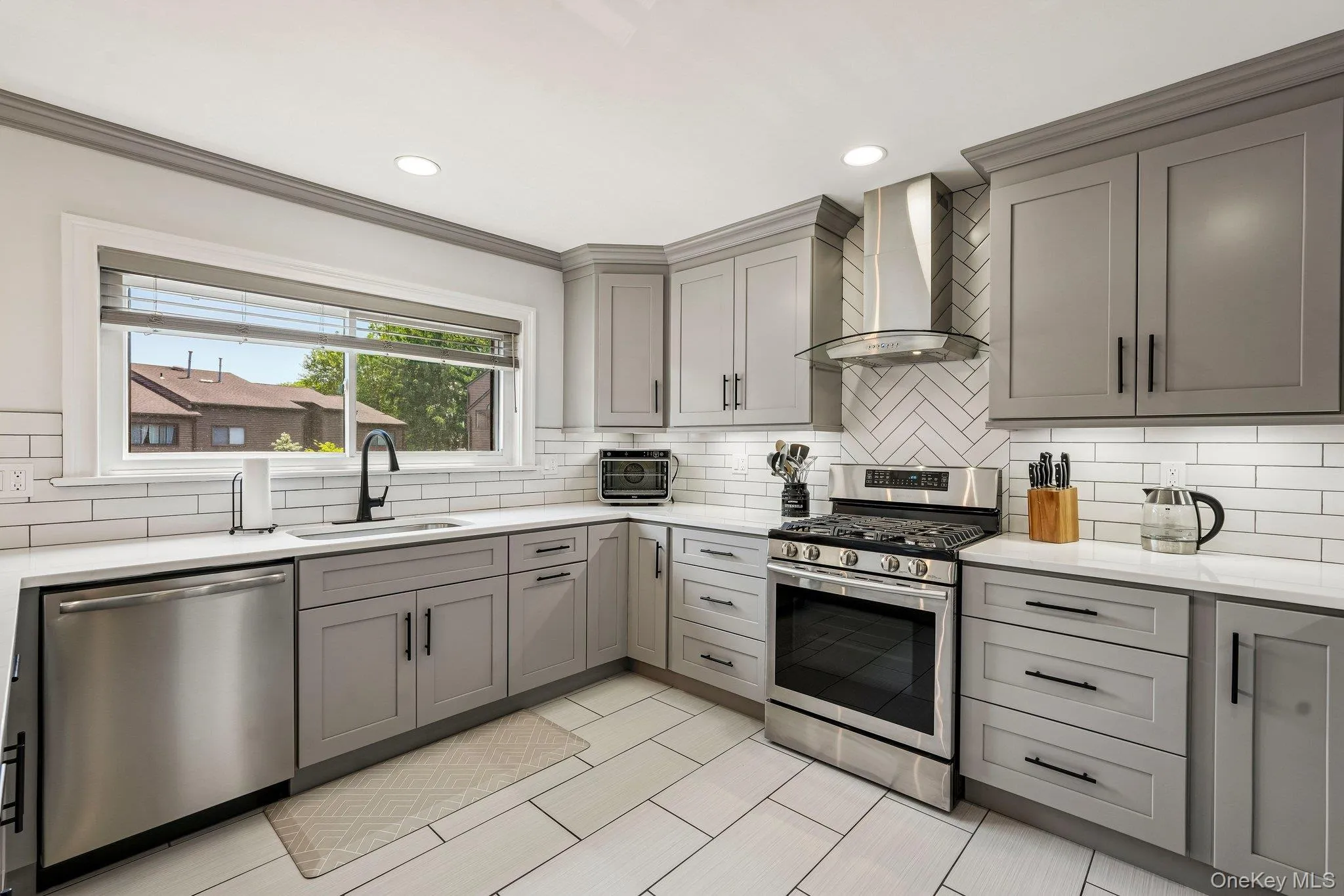 20 Aspen Court, Clarkstown, NY, 2 Bedrooms Bedrooms, 6 Rooms Rooms,2 BathroomsBathrooms,Residential Sale,For Rent,Aspen,0,1000426 20 Aspen Court, Clarkstown, NY, 2 Bedrooms Bedrooms, 6 Rooms Rooms,2 BathroomsBathrooms,Residential Sale,For Rent,Aspen,0,1000426