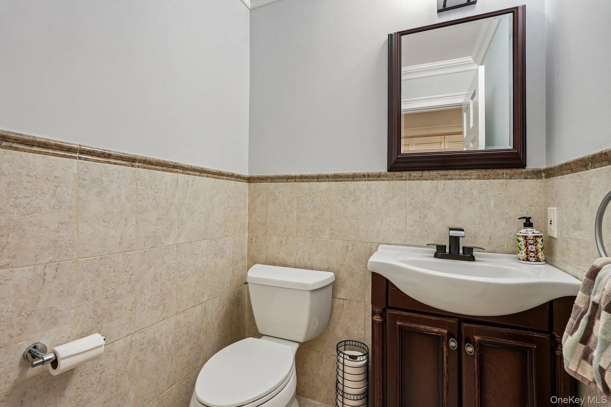20 Aspen Court, Clarkstown, NY, 2 Bedrooms Bedrooms, 6 Rooms Rooms,2 BathroomsBathrooms,Residential Sale,For Rent,Aspen,0,1000426 20 Aspen Court, Clarkstown, NY, 2 Bedrooms Bedrooms, 6 Rooms Rooms,2 BathroomsBathrooms,Residential Sale,For Rent,Aspen,0,1000426