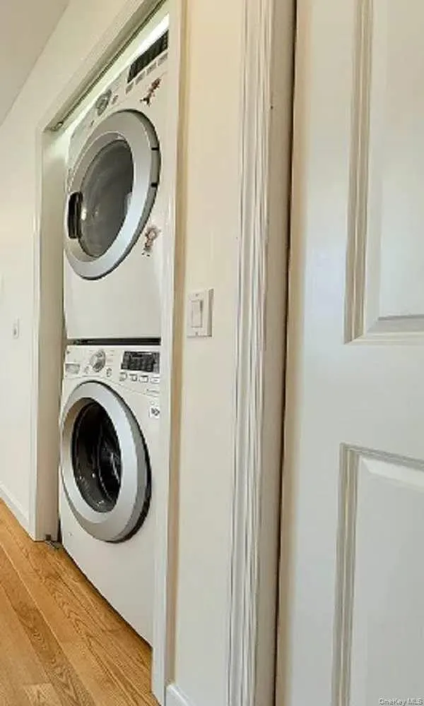 6070 Woodhaven Boulevard, New York, NY, 2 Bedrooms Bedrooms, 6 Rooms Rooms,2 BathroomsBathrooms,Residential Lease,For Rent,Woodhaven,0,1000429 6070 Woodhaven Boulevard, New York, NY, 2 Bedrooms Bedrooms, 6 Rooms Rooms,2 BathroomsBathrooms,Residential Lease,For Rent,Woodhaven,0,1000429