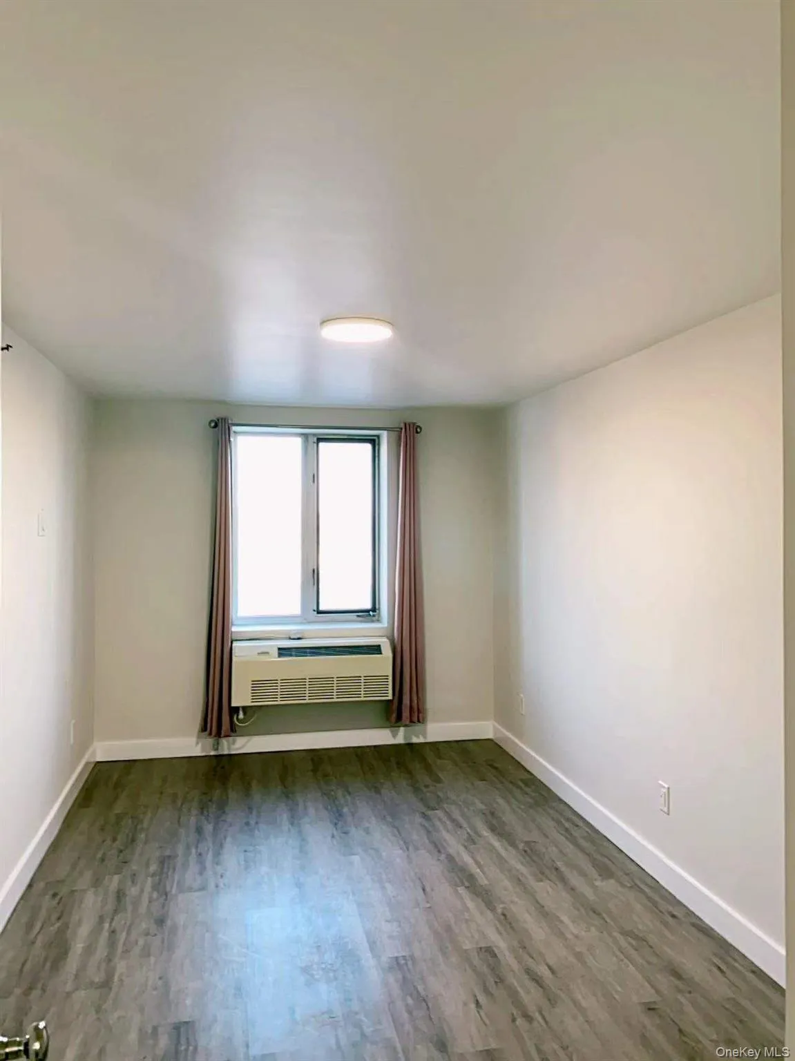 6070 Woodhaven Boulevard, New York, NY, 2 Bedrooms Bedrooms, 6 Rooms Rooms,2 BathroomsBathrooms,Residential Lease,For Rent,Woodhaven,0,1000429 6070 Woodhaven Boulevard, New York, NY, 2 Bedrooms Bedrooms, 6 Rooms Rooms,2 BathroomsBathrooms,Residential Lease,For Rent,Woodhaven,0,1000429