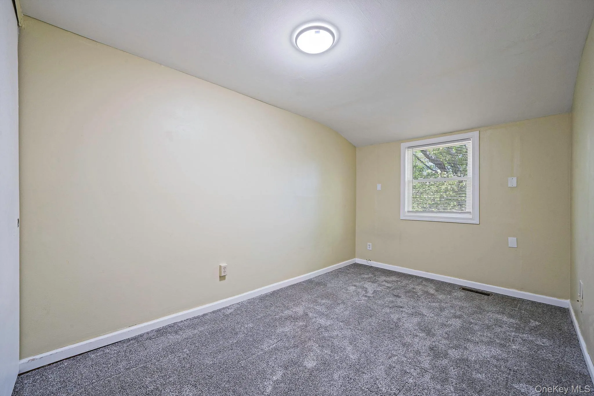 102 Hill Spur, Brookhaven, NY, 3 Bedrooms Bedrooms, 6 Rooms Rooms,1 BathroomBathrooms,Residential Sale,For Rent,Hill,0,1000433 102 Hill Spur, Brookhaven, NY, 3 Bedrooms Bedrooms, 6 Rooms Rooms,1 BathroomBathrooms,Residential Sale,For Rent,Hill,0,1000433