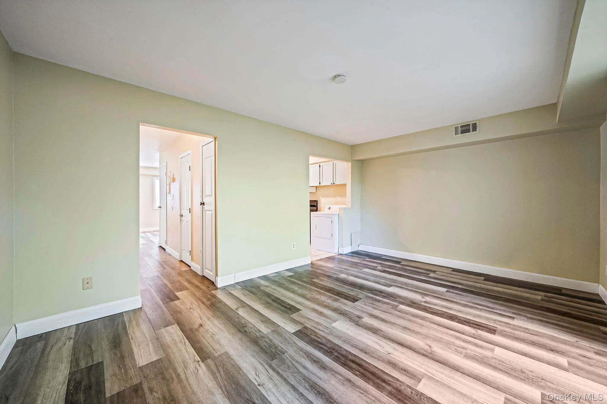 102 Hill Spur, Brookhaven, NY, 3 Bedrooms Bedrooms, 6 Rooms Rooms,1 BathroomBathrooms,Residential Sale,For Rent,Hill,0,1000433 102 Hill Spur, Brookhaven, NY, 3 Bedrooms Bedrooms, 6 Rooms Rooms,1 BathroomBathrooms,Residential Sale,For Rent,Hill,0,1000433