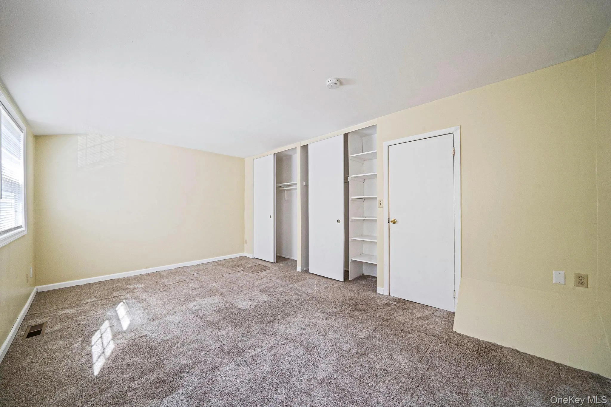 102 Hill Spur, Brookhaven, NY, 3 Bedrooms Bedrooms, 6 Rooms Rooms,1 BathroomBathrooms,Residential Sale,For Rent,Hill,0,1000433 102 Hill Spur, Brookhaven, NY, 3 Bedrooms Bedrooms, 6 Rooms Rooms,1 BathroomBathrooms,Residential Sale,For Rent,Hill,0,1000433