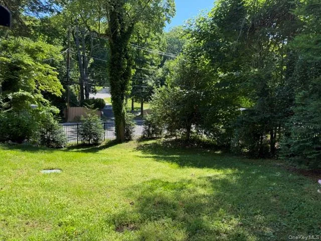 147 Waterside Avenue, Huntington, NY, 3 Bedrooms Bedrooms, 7 Rooms Rooms,2 BathroomsBathrooms,Residential,For Rent,Waterside,0,1000434 147 Waterside Avenue, Huntington, NY, 3 Bedrooms Bedrooms, 7 Rooms Rooms,2 BathroomsBathrooms,Residential,For Rent,Waterside,0,1000434