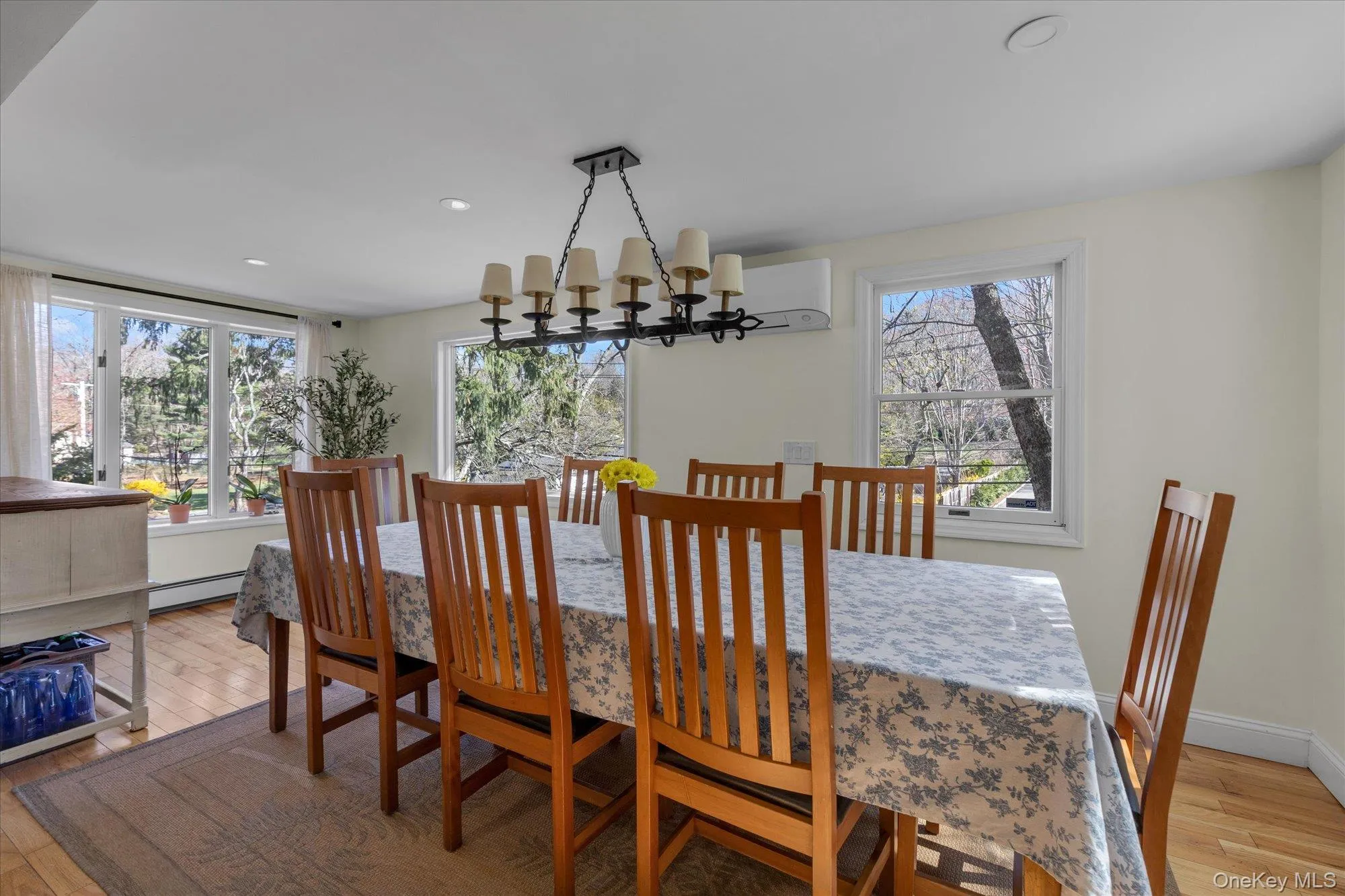 147 Waterside Avenue, Huntington, NY, 3 Bedrooms Bedrooms, 7 Rooms Rooms,2 BathroomsBathrooms,Residential,For Rent,Waterside,0,1000434 147 Waterside Avenue, Huntington, NY, 3 Bedrooms Bedrooms, 7 Rooms Rooms,2 BathroomsBathrooms,Residential,For Rent,Waterside,0,1000434