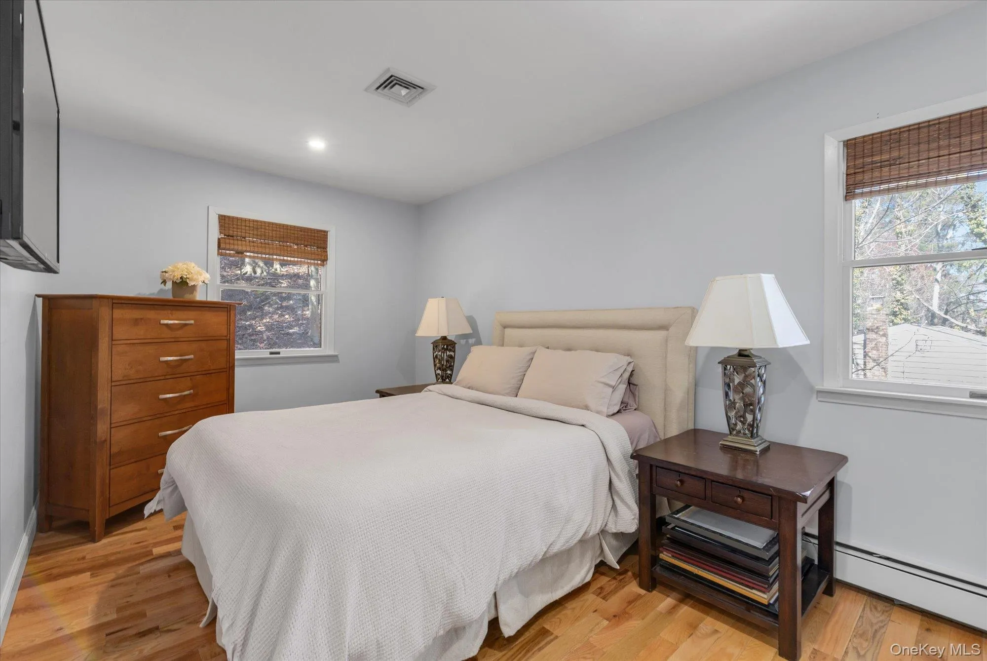 147 Waterside Avenue, Huntington, NY, 3 Bedrooms Bedrooms, 7 Rooms Rooms,2 BathroomsBathrooms,Residential,For Rent,Waterside,0,1000434 147 Waterside Avenue, Huntington, NY, 3 Bedrooms Bedrooms, 7 Rooms Rooms,2 BathroomsBathrooms,Residential,For Rent,Waterside,0,1000434