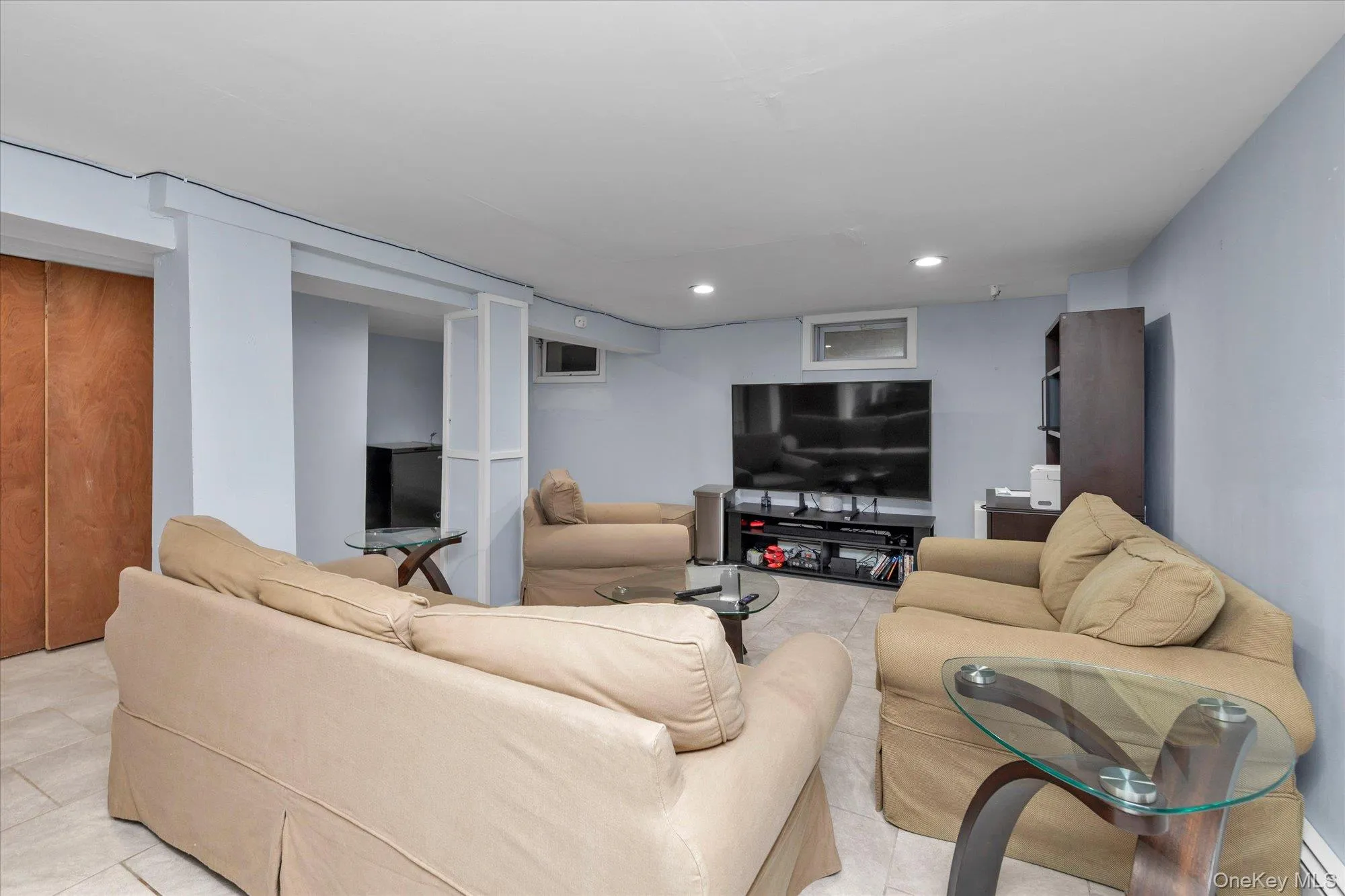 147 Waterside Avenue, Huntington, NY, 3 Bedrooms Bedrooms, 7 Rooms Rooms,2 BathroomsBathrooms,Residential,For Rent,Waterside,0,1000434 147 Waterside Avenue, Huntington, NY, 3 Bedrooms Bedrooms, 7 Rooms Rooms,2 BathroomsBathrooms,Residential,For Rent,Waterside,0,1000434