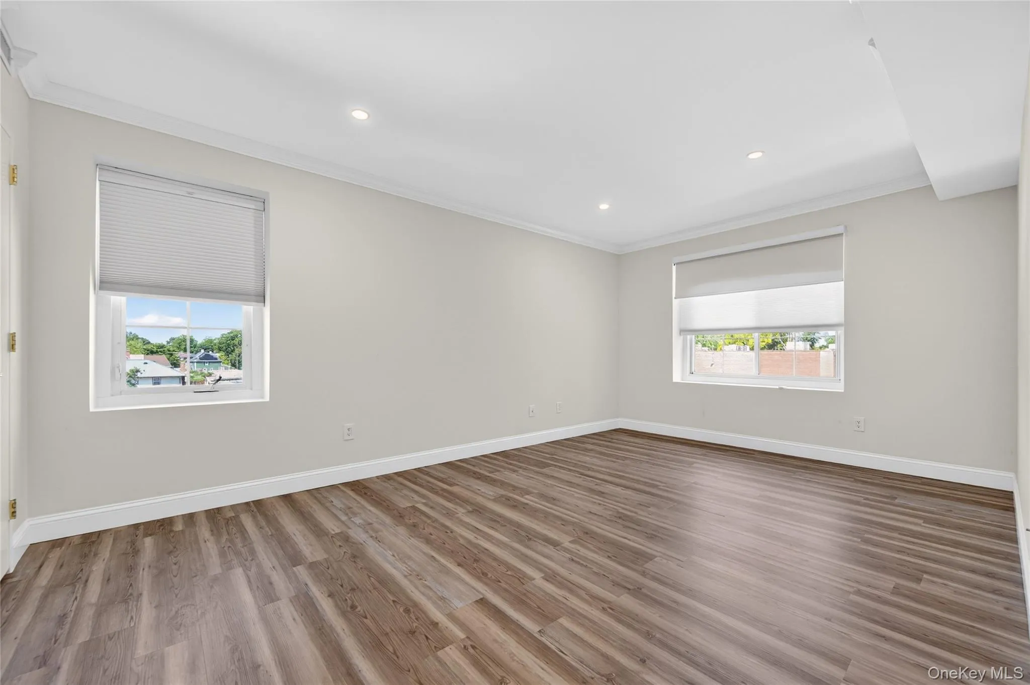 242 Maple Avenue, North Hempstead, NY, 1 Bedroom Bedrooms, 4 Rooms Rooms,1 BathroomBathrooms,Residential,For Rent,Maple,0,1000437 242 Maple Avenue, North Hempstead, NY, 1 Bedroom Bedrooms, 4 Rooms Rooms,1 BathroomBathrooms,Residential,For Rent,Maple,0,1000437