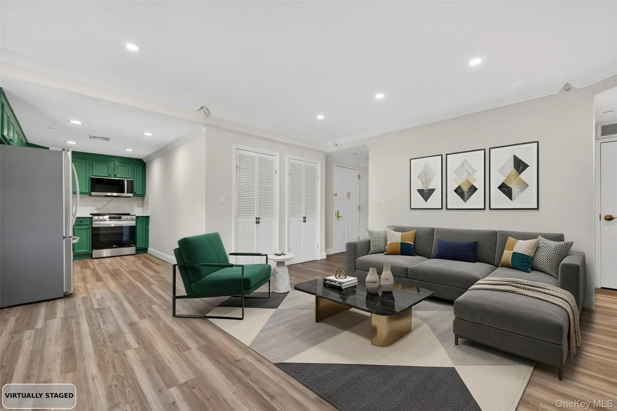 242 Maple Avenue, North Hempstead, NY, 1 Bedroom Bedrooms, 4 Rooms Rooms,1 BathroomBathrooms,Residential,For Rent,Maple,0,1000437 242 Maple Avenue, North Hempstead, NY, 1 Bedroom Bedrooms, 4 Rooms Rooms,1 BathroomBathrooms,Residential,For Rent,Maple,0,1000437