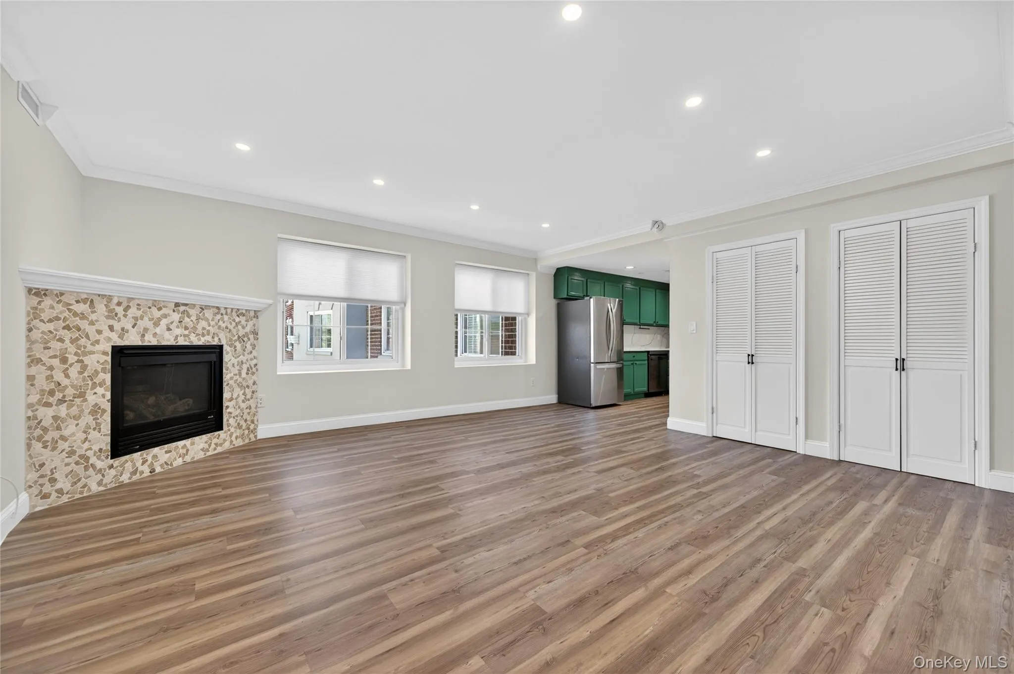 242 Maple Avenue, North Hempstead, NY, 1 Bedroom Bedrooms, 4 Rooms Rooms,1 BathroomBathrooms,Residential,For Rent,Maple,0,1000437 242 Maple Avenue, North Hempstead, NY, 1 Bedroom Bedrooms, 4 Rooms Rooms,1 BathroomBathrooms,Residential,For Rent,Maple,0,1000437