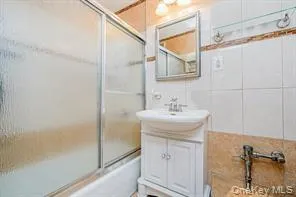 2265 Gerritsen Avenue, New York, NY, 1 Bedroom Bedrooms, 3 Rooms Rooms,1 BathroomBathrooms,Residential,For Rent,Gerritsen,0,1000439 2265 Gerritsen Avenue, New York, NY, 1 Bedroom Bedrooms, 3 Rooms Rooms,1 BathroomBathrooms,Residential,For Rent,Gerritsen,0,1000439