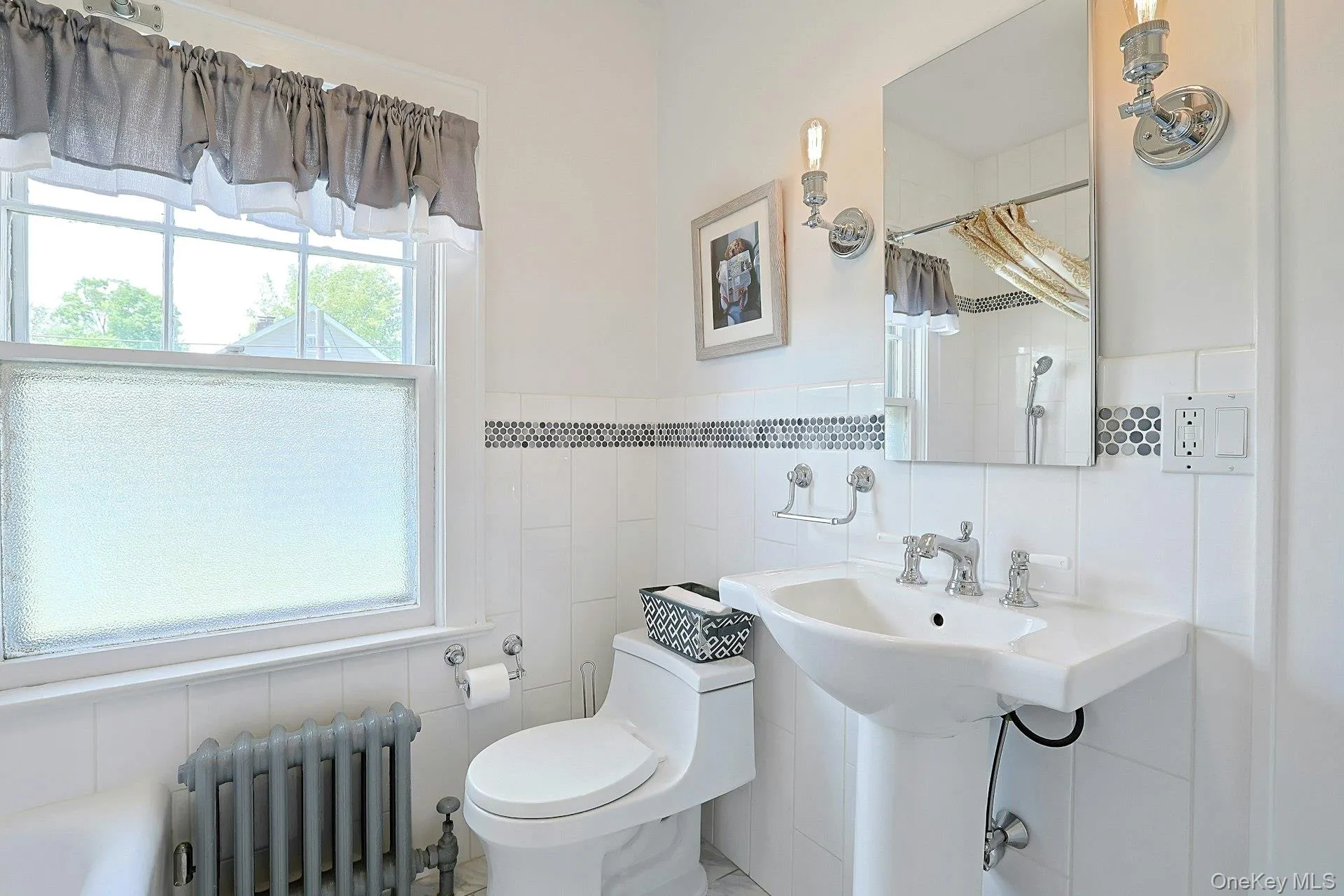 Full Hall Bathroom Full Hall Bathroom