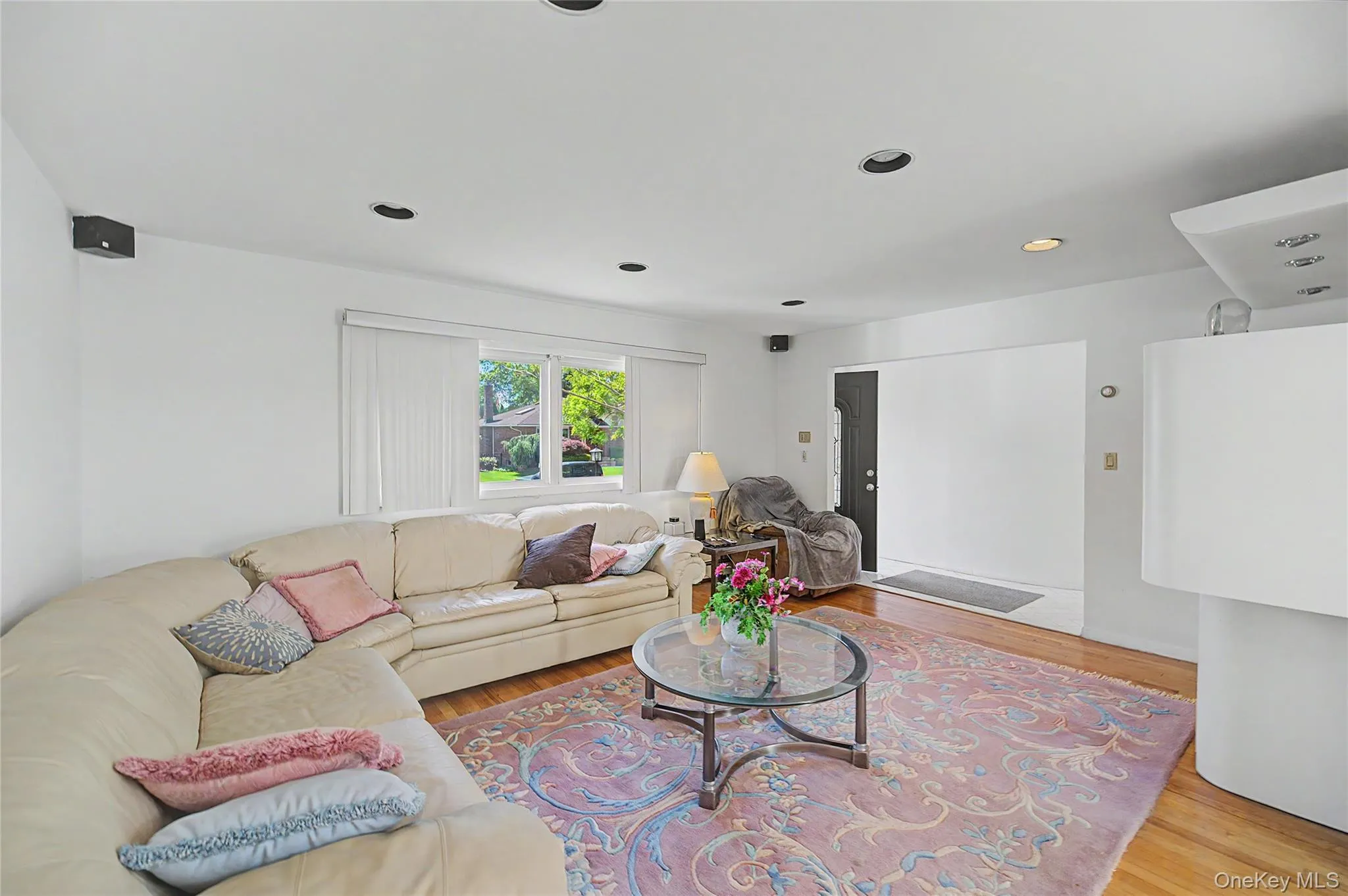 205 Halsey Avenue, Oyster Bay, NY, 3 Bedrooms Bedrooms, 7 Rooms Rooms,2 BathroomsBathrooms,Residential,For Rent,Halsey,0,1000443 205 Halsey Avenue, Oyster Bay, NY, 3 Bedrooms Bedrooms, 7 Rooms Rooms,2 BathroomsBathrooms,Residential,For Rent,Halsey,0,1000443