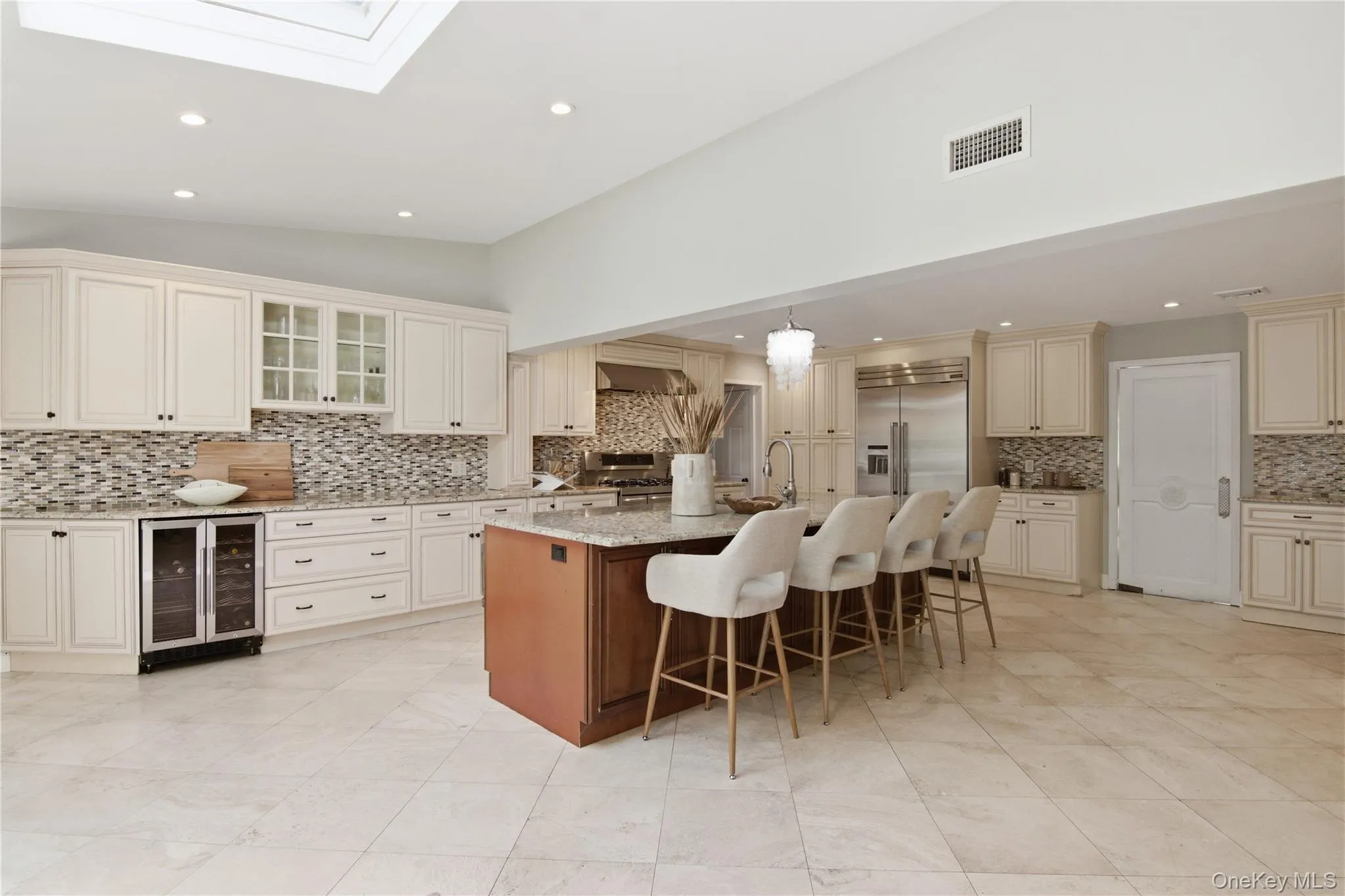10 Stony Run Court, Huntington, NY, 5 Bedrooms Bedrooms, 9 Rooms Rooms,3 BathroomsBathrooms,Residential,For Rent,Stony Run,0,1000444 10 Stony Run Court, Huntington, NY, 5 Bedrooms Bedrooms, 9 Rooms Rooms,3 BathroomsBathrooms,Residential,For Rent,Stony Run,0,1000444