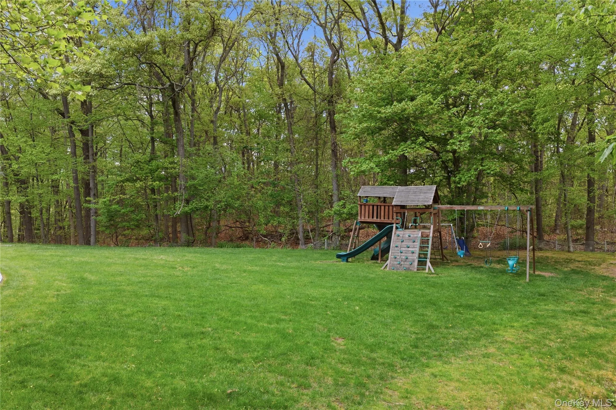 10 Stony Run Court, Huntington, NY, 5 Bedrooms Bedrooms, 9 Rooms Rooms,3 BathroomsBathrooms,Residential,For Rent,Stony Run,0,1000444 10 Stony Run Court, Huntington, NY, 5 Bedrooms Bedrooms, 9 Rooms Rooms,3 BathroomsBathrooms,Residential,For Rent,Stony Run,0,1000444
