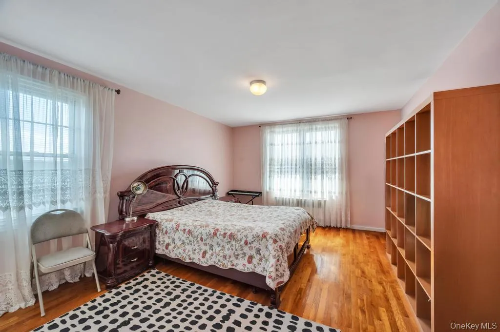 74-45 Yellowstone Boulevard, New York, NY, 2 Bedrooms Bedrooms, 4 Rooms Rooms,1 BathroomBathrooms,Residential,For Rent,Yellowstone,0,1000447 74-45 Yellowstone Boulevard, New York, NY, 2 Bedrooms Bedrooms, 4 Rooms Rooms,1 BathroomBathrooms,Residential,For Rent,Yellowstone,0,1000447