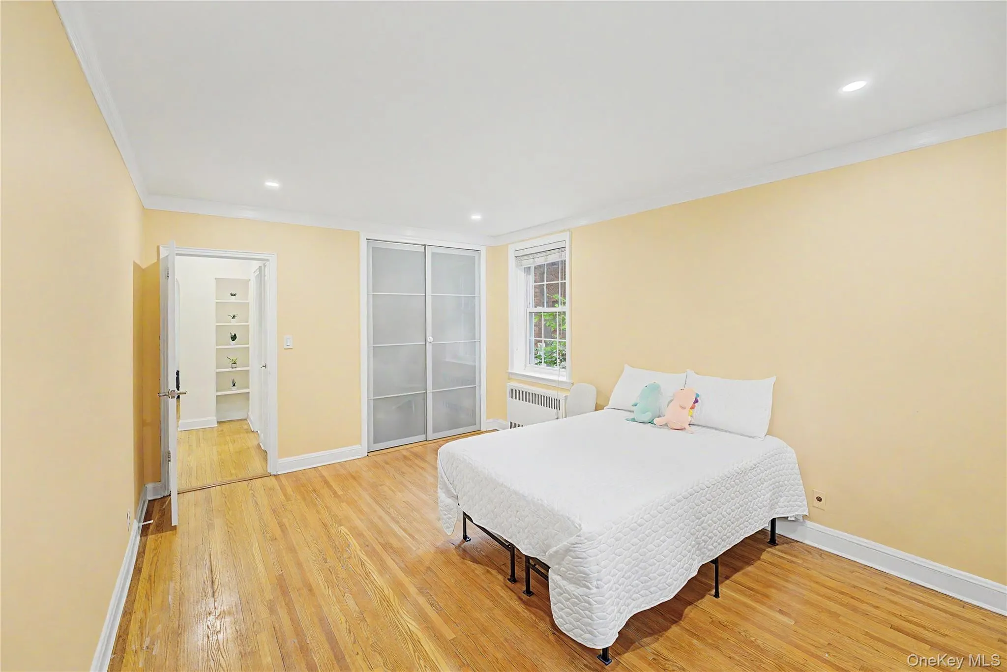 10 Welwyn Road, North Hempstead, NY, 1 Bedroom Bedrooms, 4 Rooms Rooms,1 BathroomBathrooms,Residential,For Rent,Welwyn,0,1000450 10 Welwyn Road, North Hempstead, NY, 1 Bedroom Bedrooms, 4 Rooms Rooms,1 BathroomBathrooms,Residential,For Rent,Welwyn,0,1000450