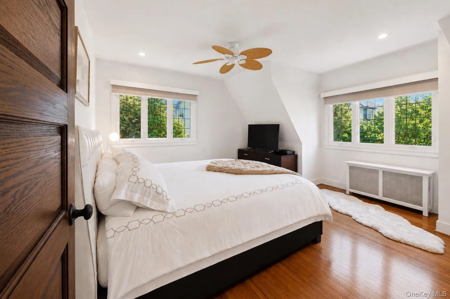 6 Kensington Terrace, Eastchester, NY, 3 Bedrooms Bedrooms, 7 Rooms Rooms,2 BathroomsBathrooms,Residential Lease,For Rent,Kensington,0,1000457 6 Kensington Terrace, Eastchester, NY, 3 Bedrooms Bedrooms, 7 Rooms Rooms,2 BathroomsBathrooms,Residential Lease,For Rent,Kensington,0,1000457