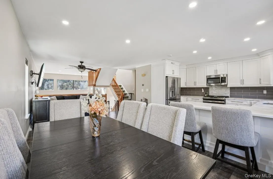 36 Tulip Court, Clarkstown, NY, 2 Bedrooms Bedrooms, 5 Rooms Rooms,2 BathroomsBathrooms,Residential Sale,For Rent,Tulip,0,1000458 36 Tulip Court, Clarkstown, NY, 2 Bedrooms Bedrooms, 5 Rooms Rooms,2 BathroomsBathrooms,Residential Sale,For Rent,Tulip,0,1000458