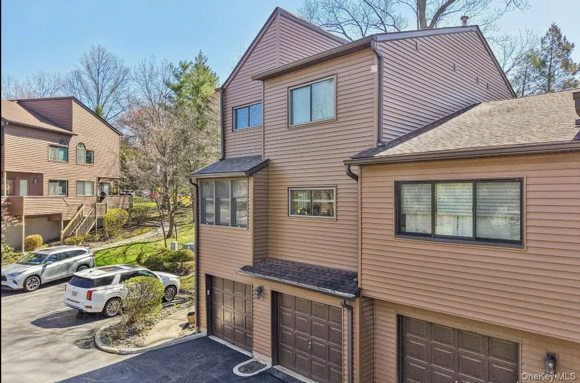 36 Tulip Court, Clarkstown, NY, 2 Bedrooms Bedrooms, 5 Rooms Rooms,2 BathroomsBathrooms,Residential Sale,For Rent,Tulip,0,1000458 36 Tulip Court, Clarkstown, NY, 2 Bedrooms Bedrooms, 5 Rooms Rooms,2 BathroomsBathrooms,Residential Sale,For Rent,Tulip,0,1000458