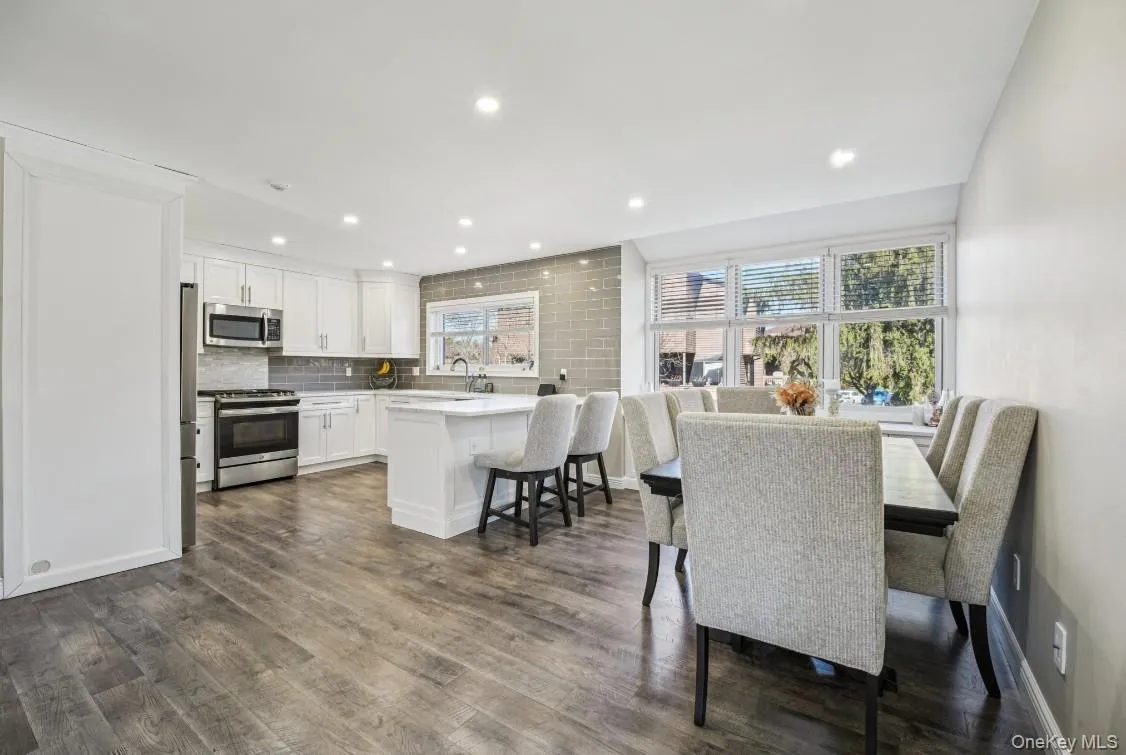36 Tulip Court, Clarkstown, NY, 2 Bedrooms Bedrooms, 5 Rooms Rooms,2 BathroomsBathrooms,Residential Sale,For Rent,Tulip,0,1000458 36 Tulip Court, Clarkstown, NY, 2 Bedrooms Bedrooms, 5 Rooms Rooms,2 BathroomsBathrooms,Residential Sale,For Rent,Tulip,0,1000458