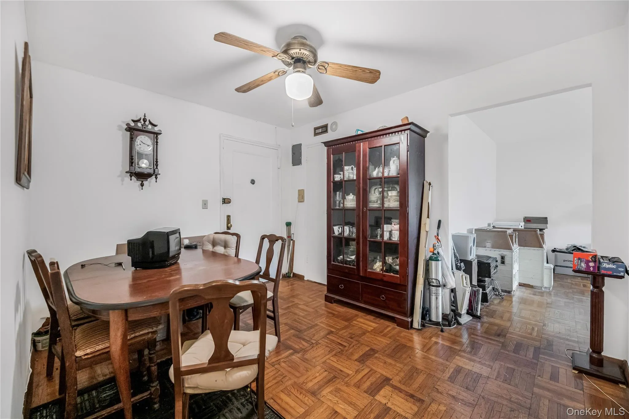 450 Pelham Road, New Rochelle, NY, 1 Bedroom Bedrooms, 4 Rooms Rooms,1 BathroomBathrooms,Residential,For Rent,Pelham,0,1000459 450 Pelham Road, New Rochelle, NY, 1 Bedroom Bedrooms, 4 Rooms Rooms,1 BathroomBathrooms,Residential,For Rent,Pelham,0,1000459