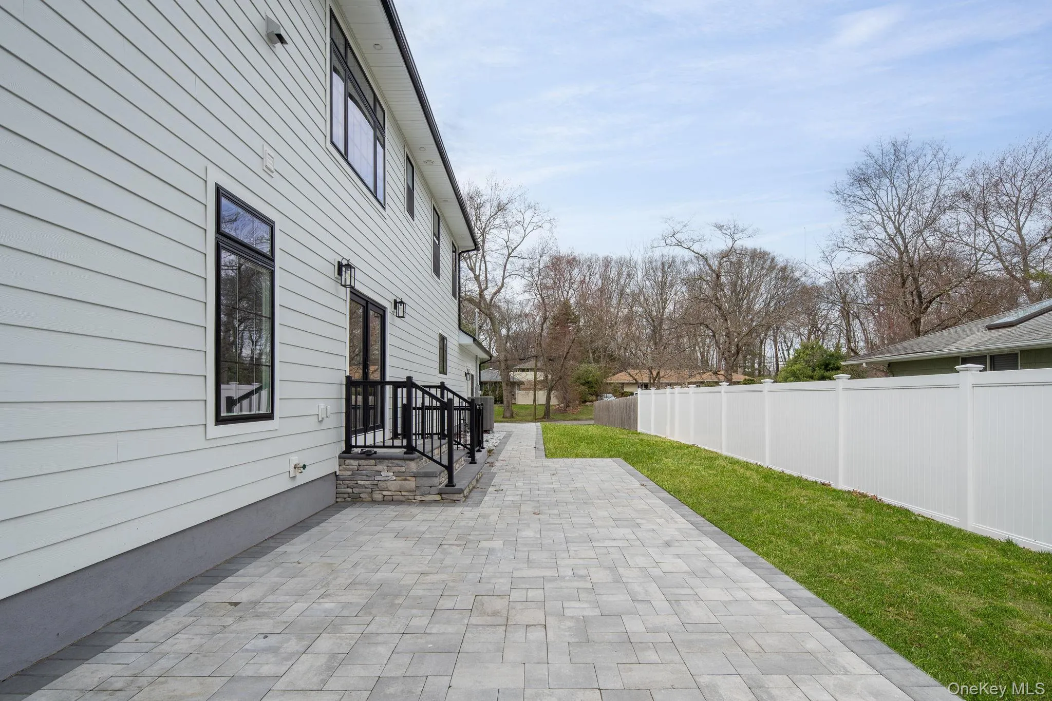 11 Edcris, Huntington, NY, 3 Bedrooms Bedrooms, 8 Rooms Rooms,2 BathroomsBathrooms,Residential,For Rent,Edcris,0,1000464 11 Edcris, Huntington, NY, 3 Bedrooms Bedrooms, 8 Rooms Rooms,2 BathroomsBathrooms,Residential,For Rent,Edcris,0,1000464